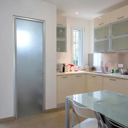 Mamariviera Holidays - Casa Vista Mare Con Piscina * 산레모